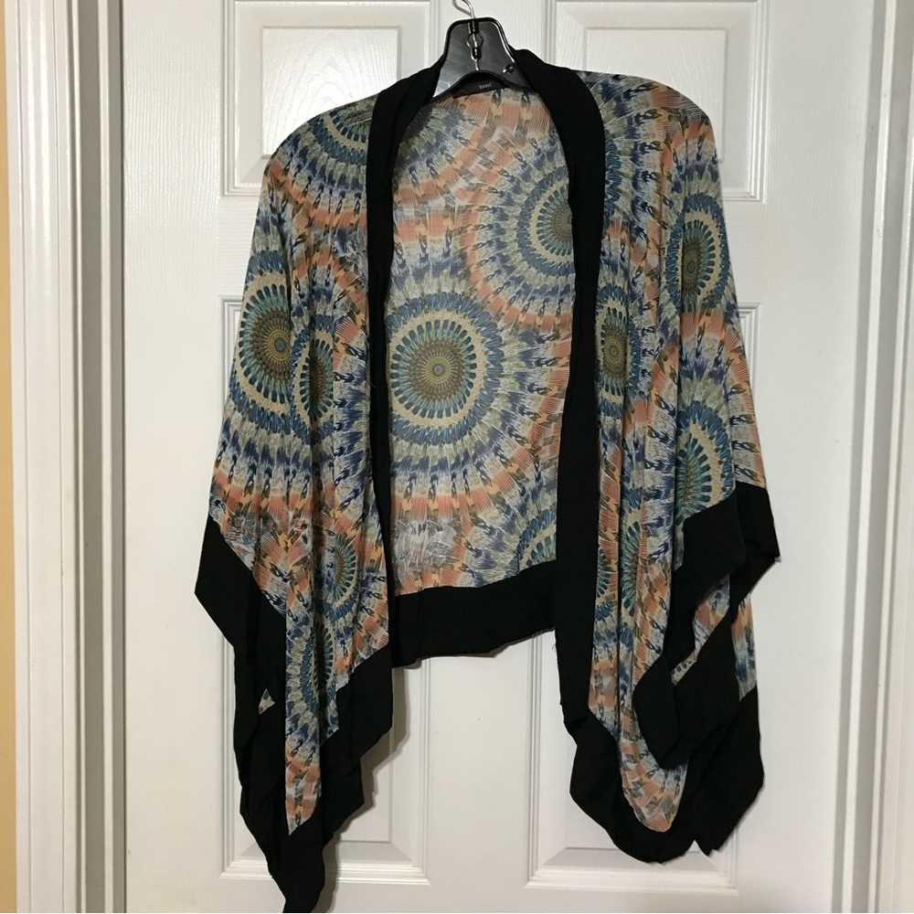 Anthropologie Hazel Graphic Print Kimono